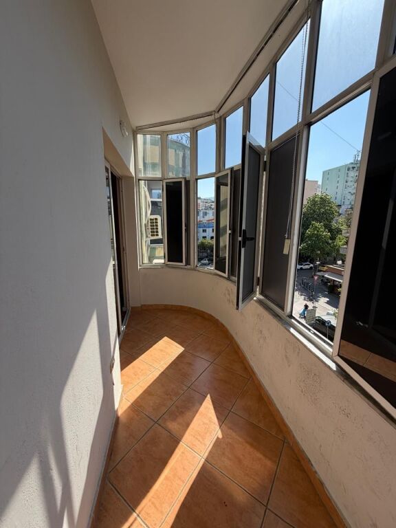 Zyre per qera sheshi willson