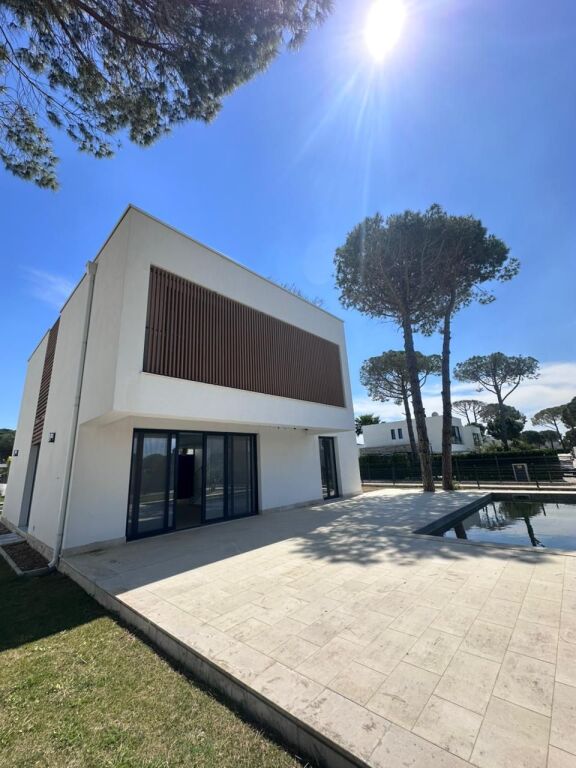 SHITET VILE LUKSOZE SAN PIETRO RESIDENCE, GJIRI I LALEZIT, DURRES