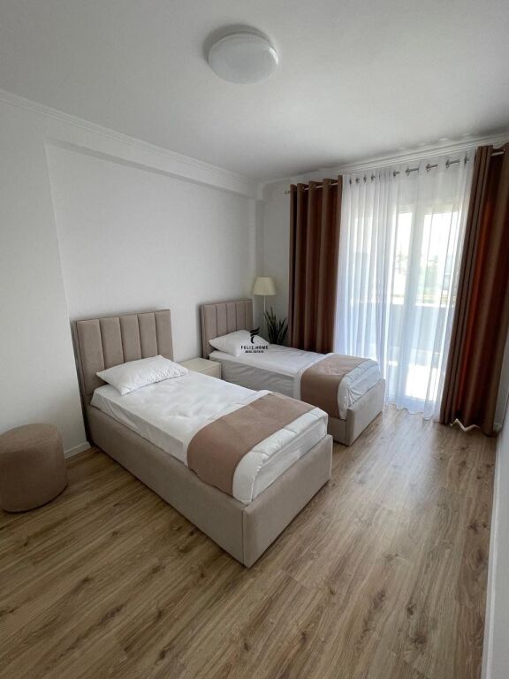 APARTAMENT ME QERA 1+1 LAPRAKE 65.000 LEKE FH-70954