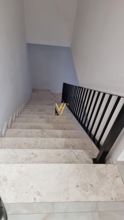 JEPET AMBIENT KOMERCIAL 230 M2 FARMACIA 10 – 3.500 EURO