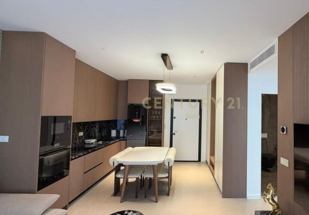 SUPER APPARTAMENTO DI LUSSO 2+1+ POSTO AUTO IN AFFITTO