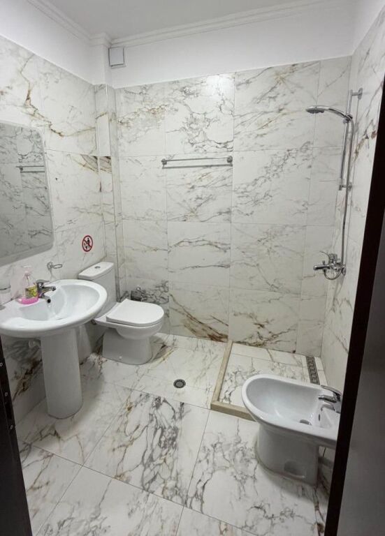 Ambient me Qera për Zyra – Sheshi Willson