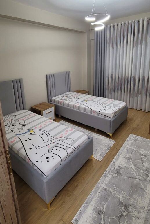 Apartament me Qera 2+1+2 – Komuna e Parisit