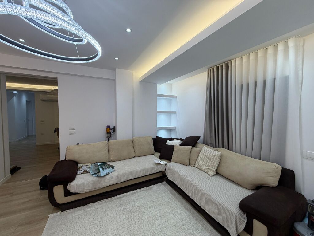 In affitto 2+1+2+Posto Auto, Kodra Diellit 2