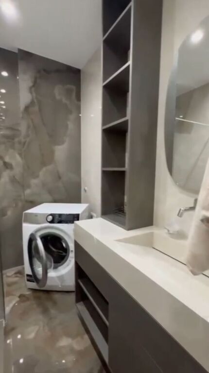 🏡 Apartament 2+1 me Qera – Zona Misto Mame (Yzberisht)