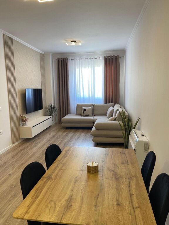 APARTAMENT ME QERA 1+1 LAPRAKE 65.000 LEKE FH-70954