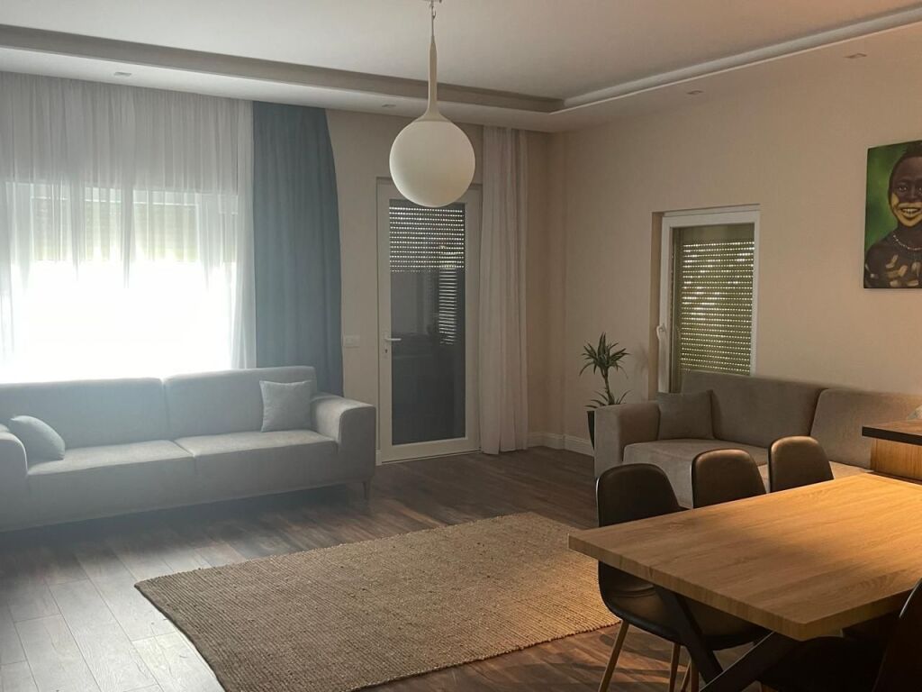 Qira, Vile, Liqeni i Farkes