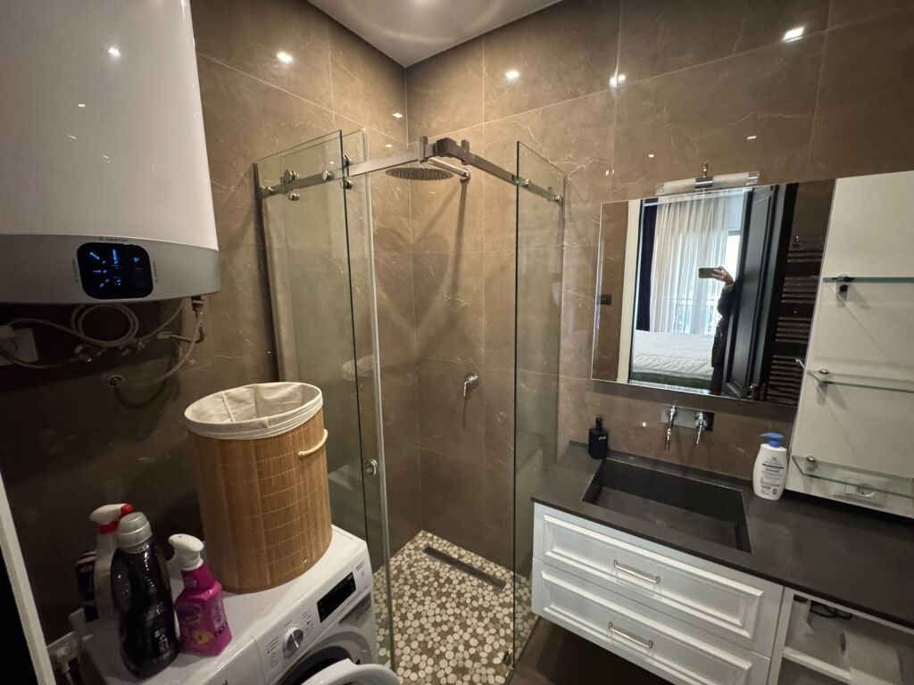 Jepet me qira 2+1+2+parkim Kompleksi Delijorgji 1400€