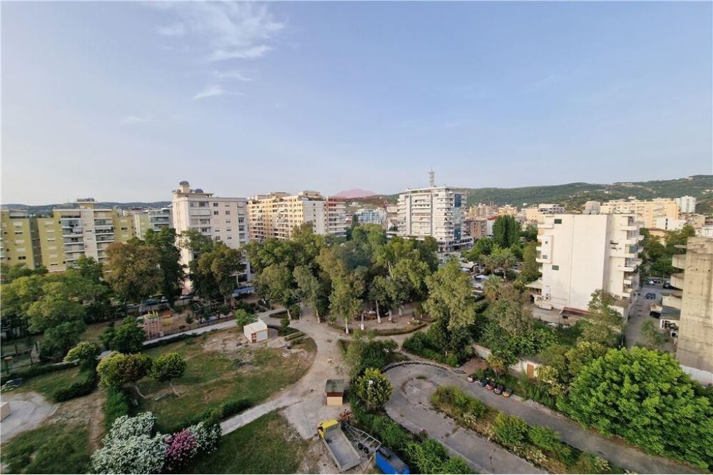 Penthouse për Shitje – Pranë Parkut Aulona, Vlorë