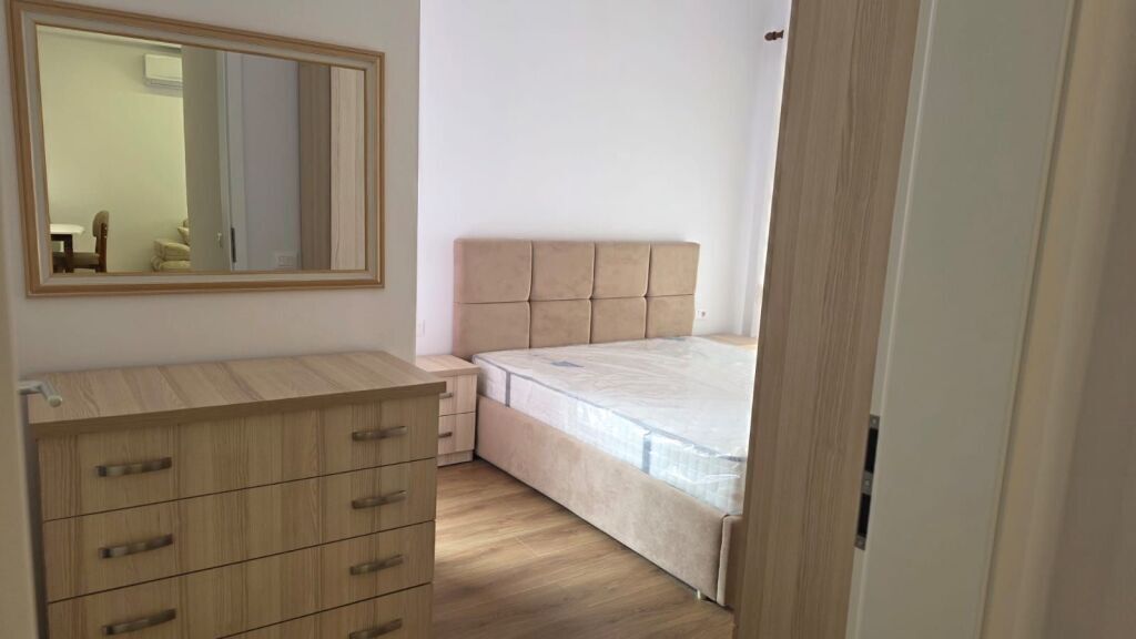 apartament 2+1 me qira tek kompleksi Mangalem