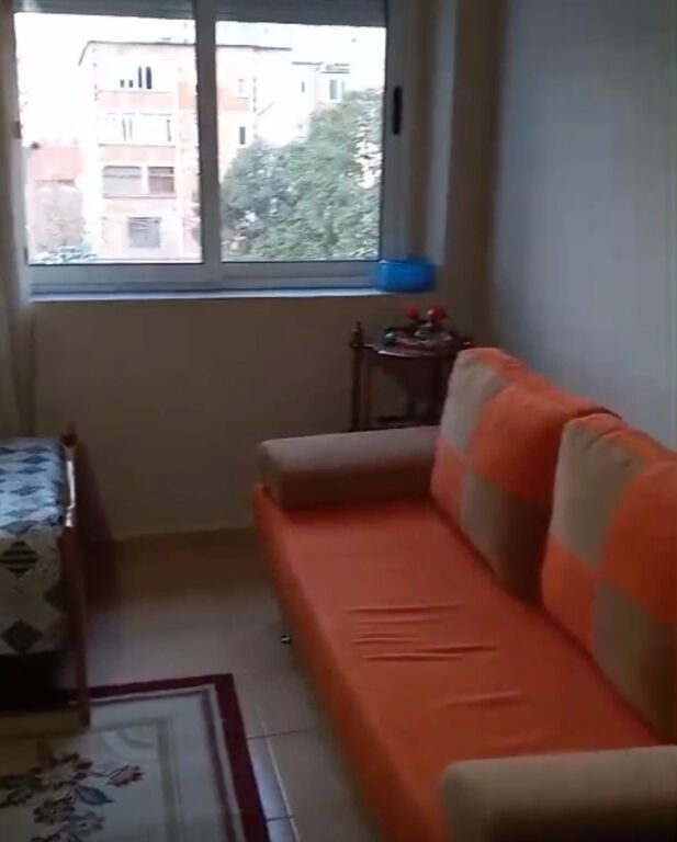 Garsoniere me prane Ures se Selites