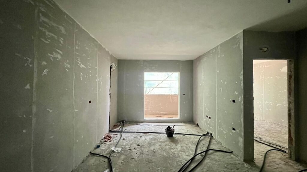 IN VENDITA: 1+1📍Paskuqan (Aluna Complex) - Orientamento: Sud🌞 - 84,000€ - Sup. 70m² - || A 10 minuti dal centro di Tirana🏃🏻‍♂️