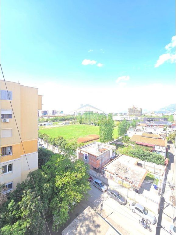 Shitet Apartament 2+1, Fusha e Aviacionit