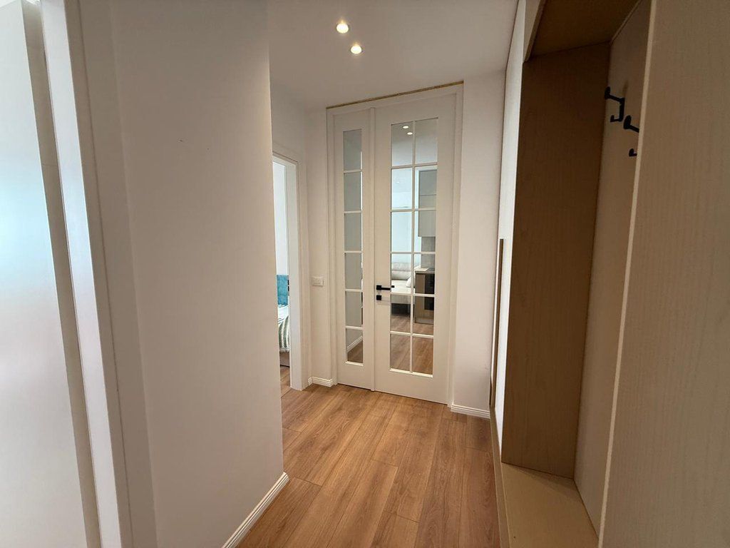 Shitet Apartament 2+1, Donika Center, Qender