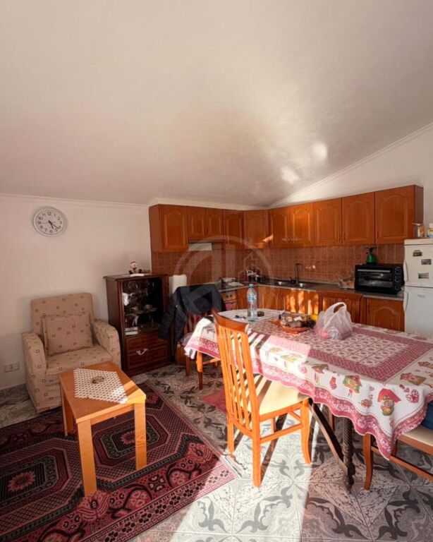 Apartament Papafingo për shitje