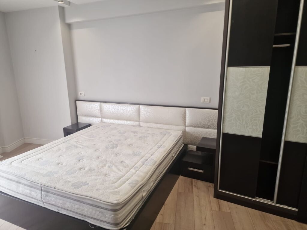 2+1, commune of Paris, price 270 thousand euros