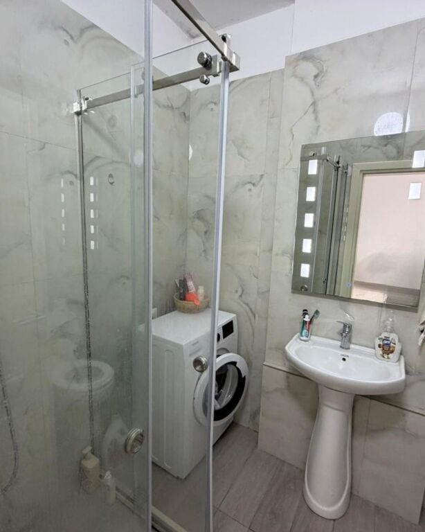 Apartament për shitje