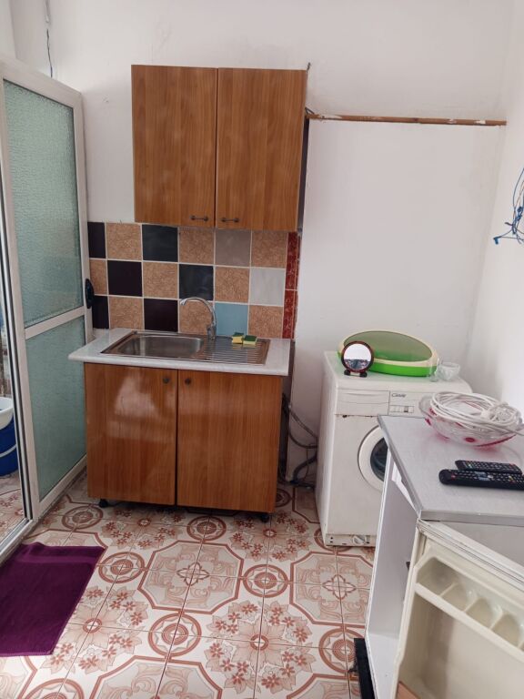 GARSIONERE 13000 LEKE.SIRI KODRA.HOTEL MERIDIAN