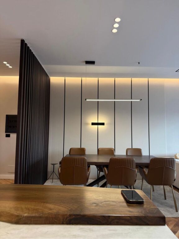 2+1 with parking, botanical garden near the mosque, 2000 euros