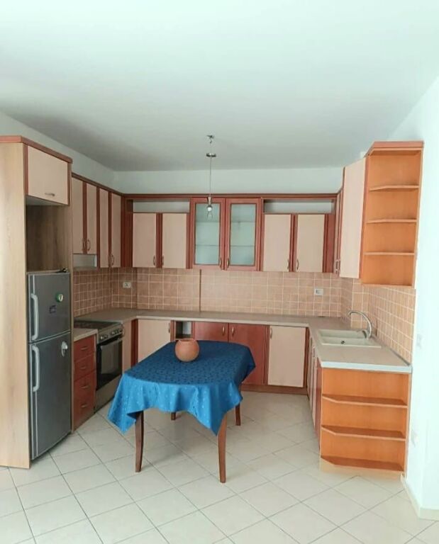 2+1,i mobiluar vizion plus don bosko,550 mije leke