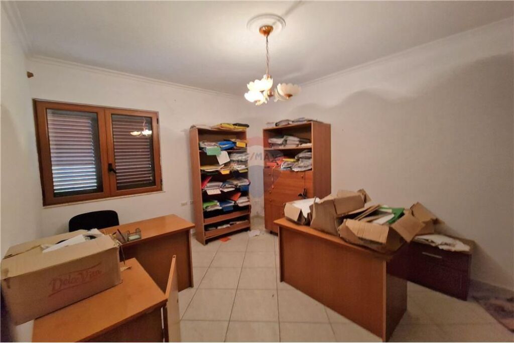 Penthouse për Shitje – Pranë Parkut Aulona, Vlorë