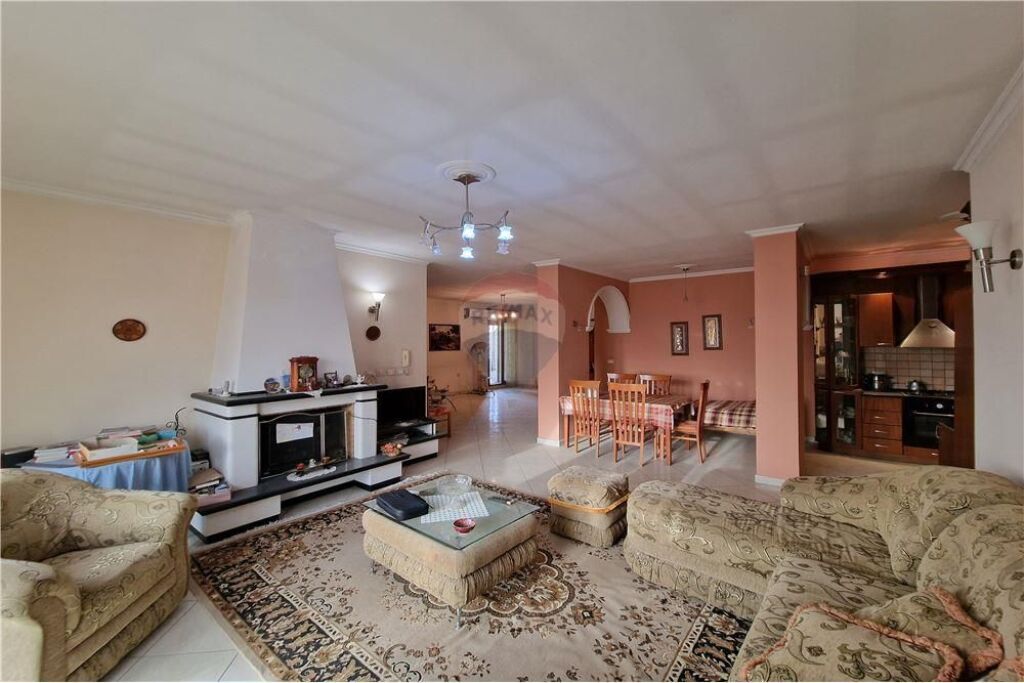 Penthouse për Shitje – Pranë Parkut Aulona, Vlorë