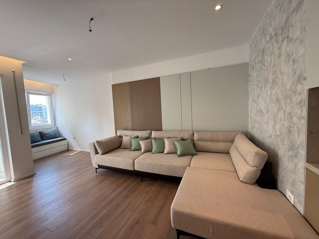 Shitet Apartament 2+1, Donika Center, Qender