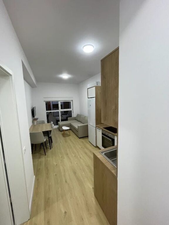 Jepet Me Qera Apartament 1+1+1 Ballkon