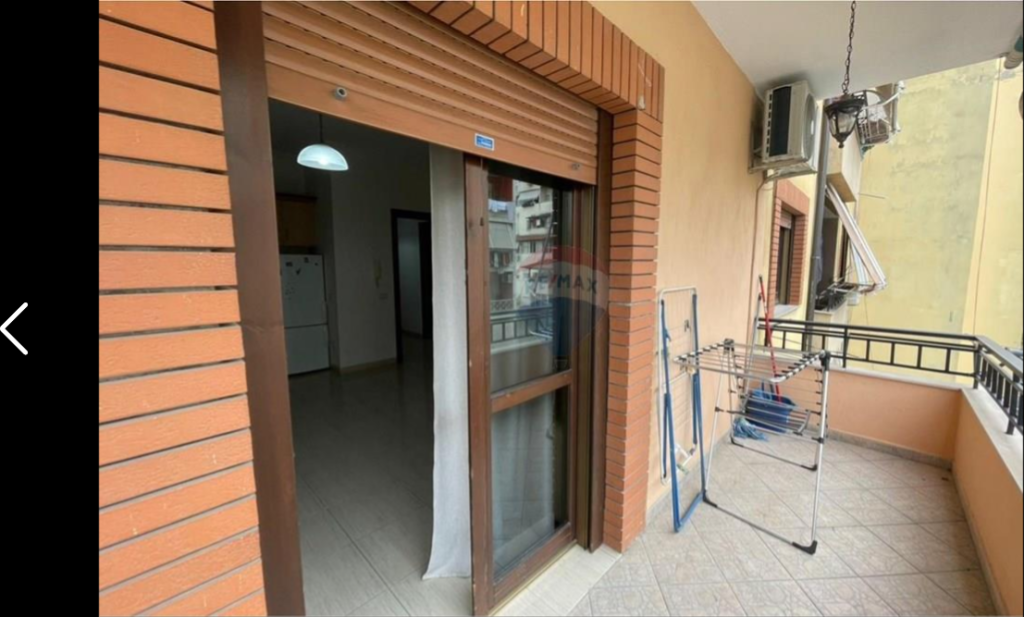 Apartament per qera 1+1 tek Komuna e Parisit