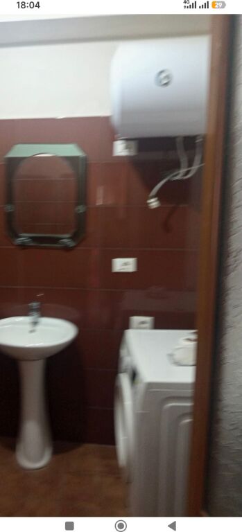 Garsionere 150 euro.Rruga e burgut