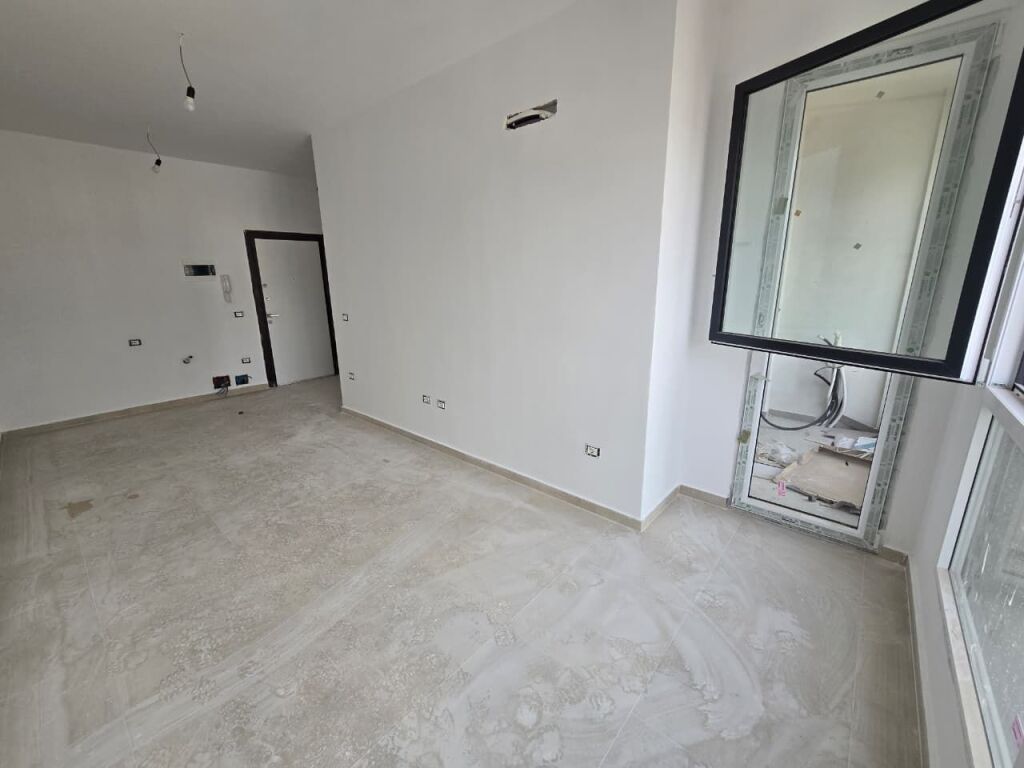 Aartament 1+1 ne Shitje prane Fushes ne Ali Dem