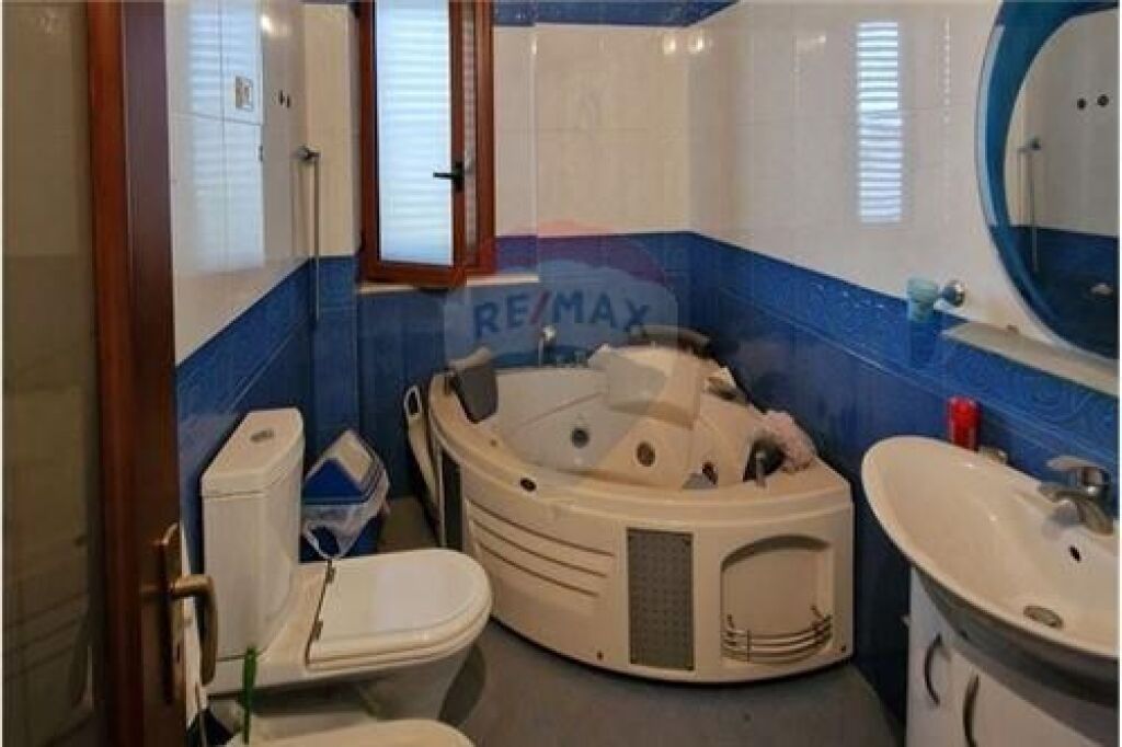 Penthouse për Shitje – Pranë Parkut Aulona, Vlorë