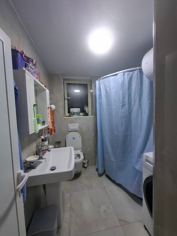 Shtepi 1+1+kuzhine e vecuar (350€) - Prane Qytet Studenti