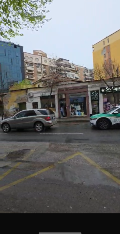 Dyqan per shitje Selvia !