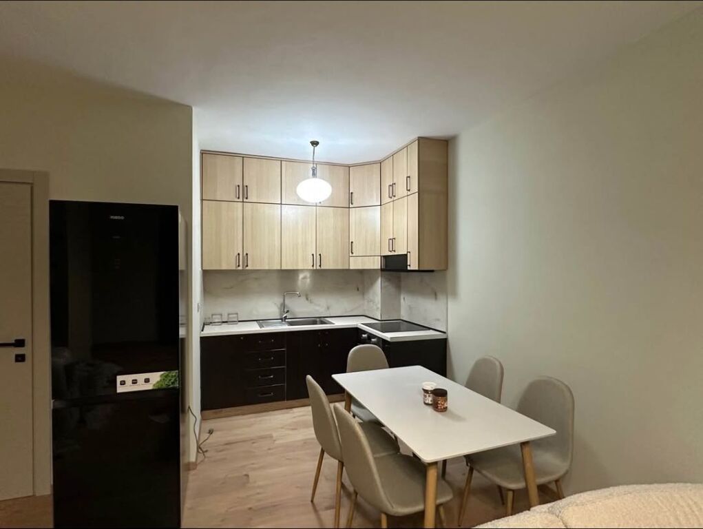 Super 2+1 in Affitto a Astir