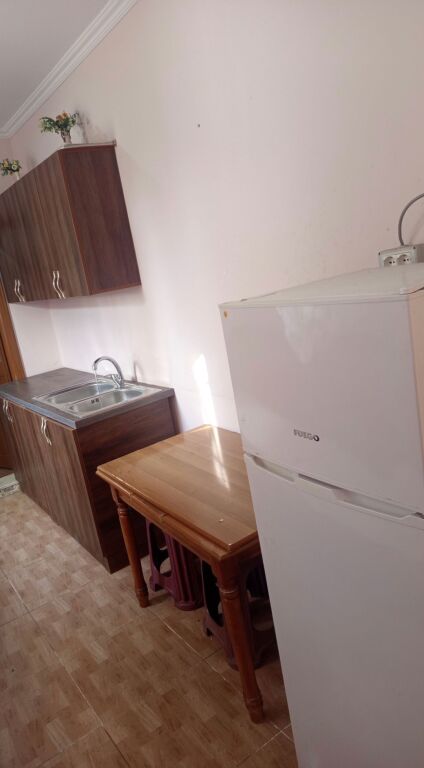 Garsionere 150 euro.Rruga e burgut