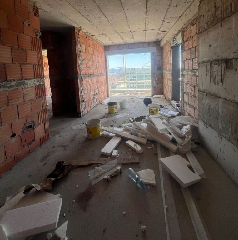 🏡 Shitet Apartament 1+1