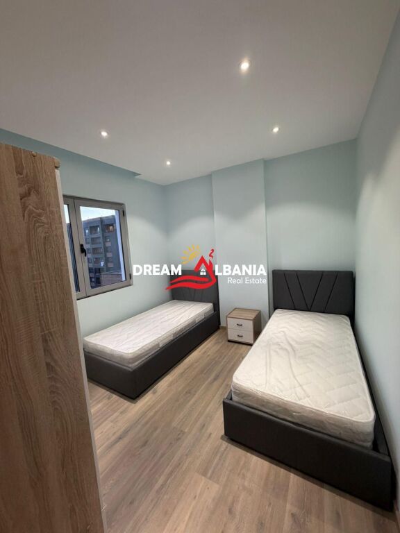 Affittasi appartamento 2+1 vicino al Pazari i Ri in Via Tefta Tashko (ID 42215533)