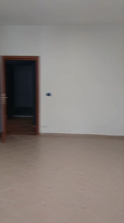 Rent | Ambjent Biznesi | Rruga Sami Frashëri | 600 €/month