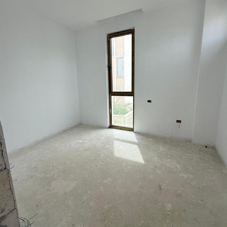 🏡✨ Vilë Individuale 3-Katëshe për Shitje – Pranë TEG ✨🏡