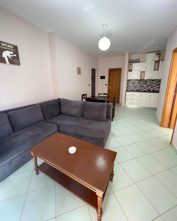 Apartament për shitje
