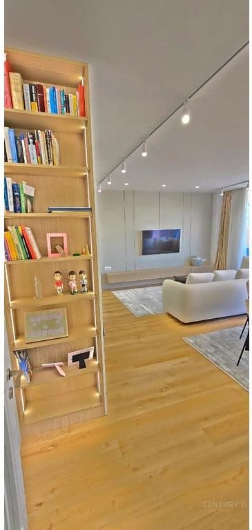 Affittasi Appartamento 2+1+2 + Posto Auto 📍 Vicino Radisson Collection Morina Hotel Tirana – Lago Secco