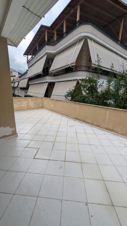 Jepet me Qera  Apartament 2+1+ Verande te Fresku, afer Furr Buke Melisa