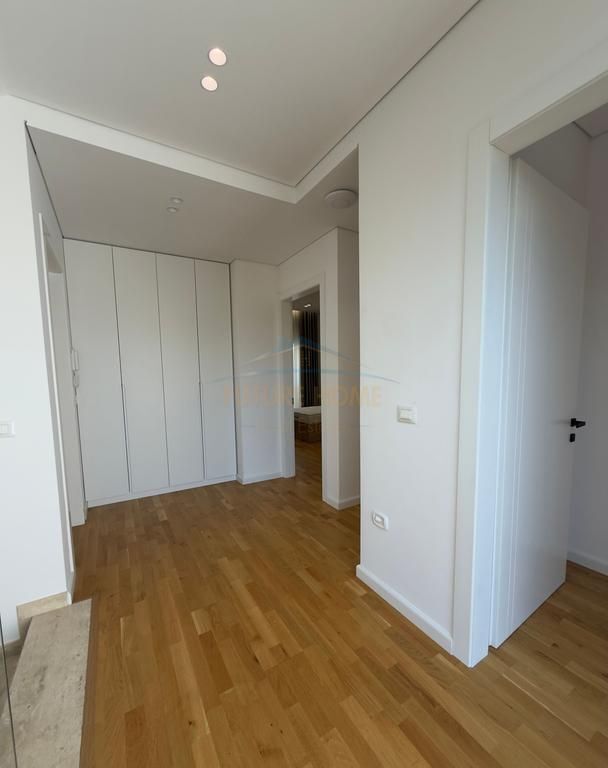 Qera, Vilë 3-kateshe, TEG