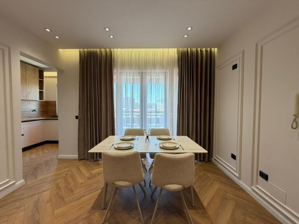 Apartament 2+1 per shitje perball Delijorgjit.