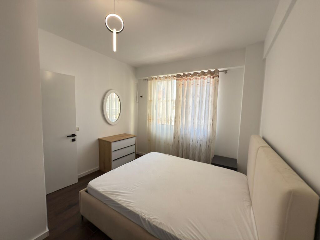 Kompleksi Fratari Astir_Shitet 2+1+2 i konvertuar ne dy Ap 1+1