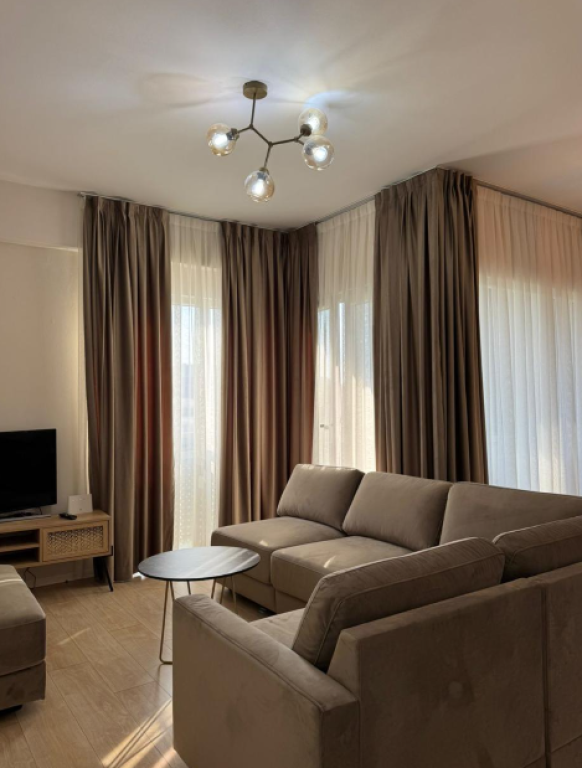 🏡 APARTAMENT 2+1+2 ME QIRA – RRUGA E KOSOVARËVE