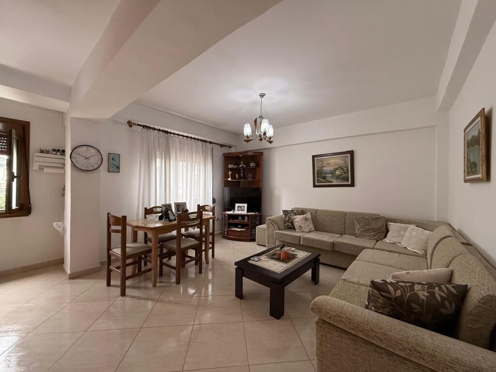 Apartament 2+1 per Shitje Kali Trojes Vlore.
