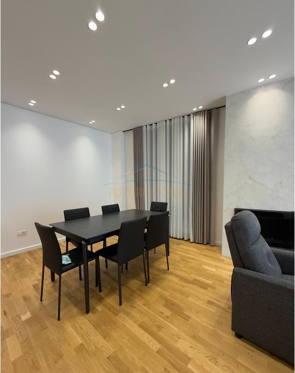 Qera, Vilë 3-kateshe, TEG