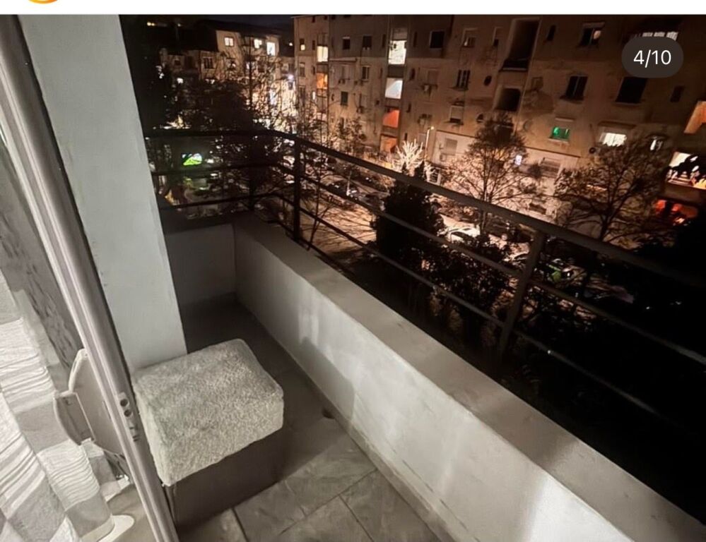 2+1, 4th floor without elevator, in Someg Myslym Shyri, 600 thousand lek